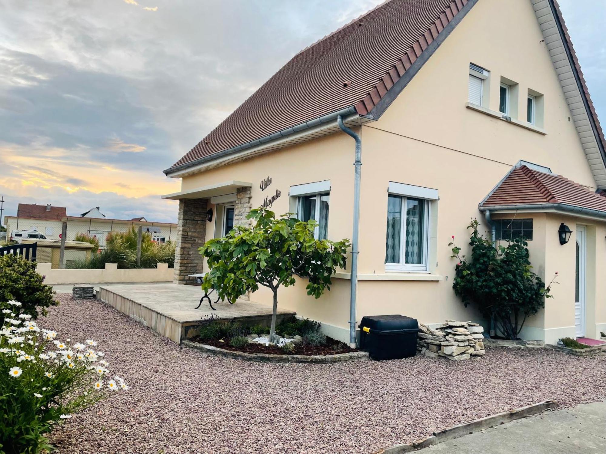 Villa Magulie, Le Calme En Bord De Plage Ver-sur-Mer Luaran gambar